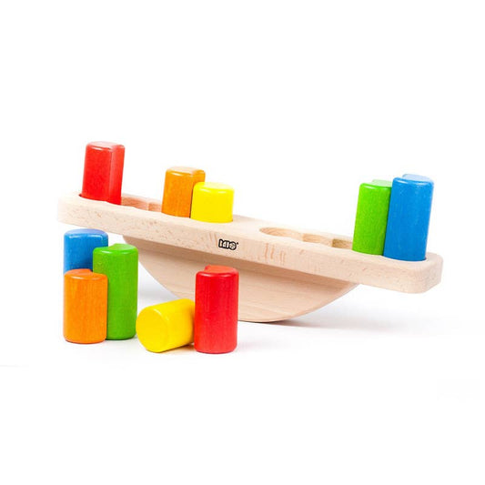 Balansweegschaal - houten blokken